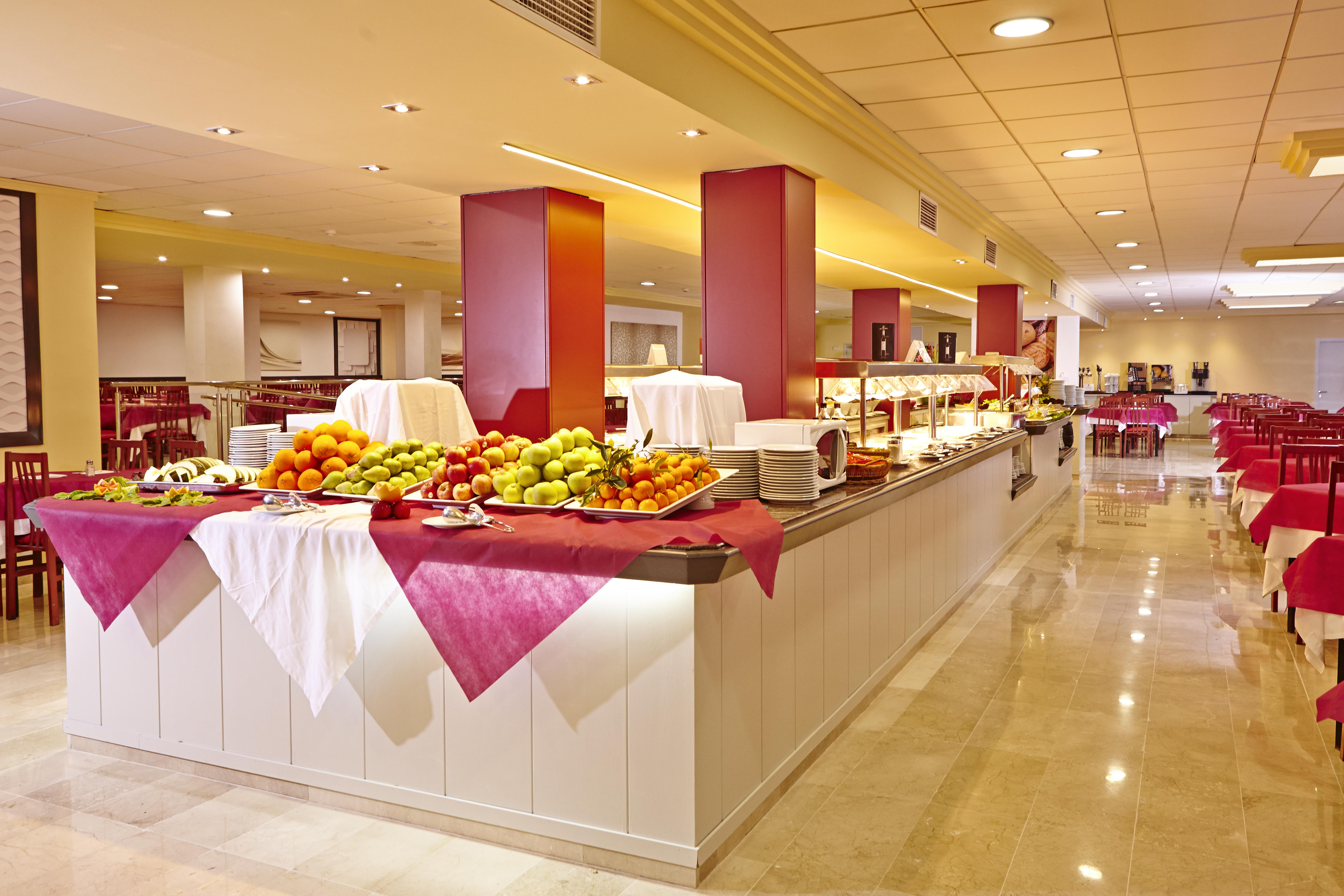 Hotel Sahara Nubia Gobi Ses Cadenes Exterior foto A buffet at a hotel