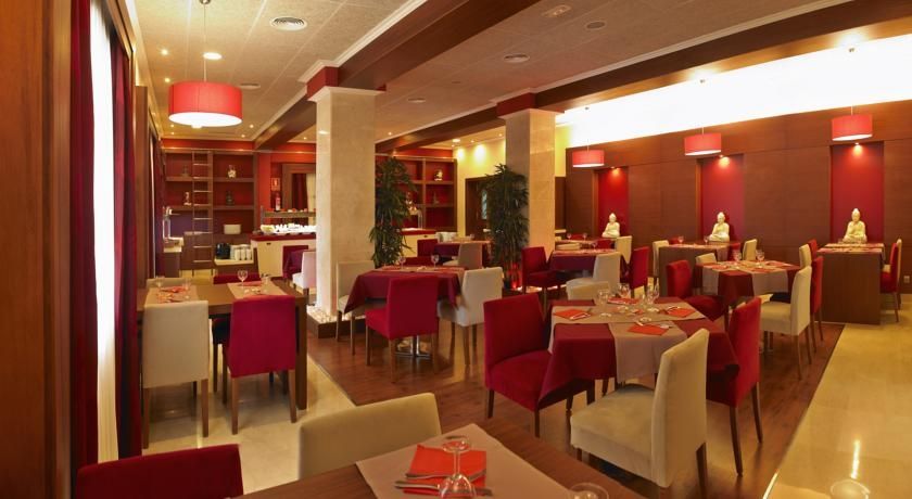 Hotel Sahara Nubia Gobi Ses Cadenes Exterior foto Interior of a restaurant